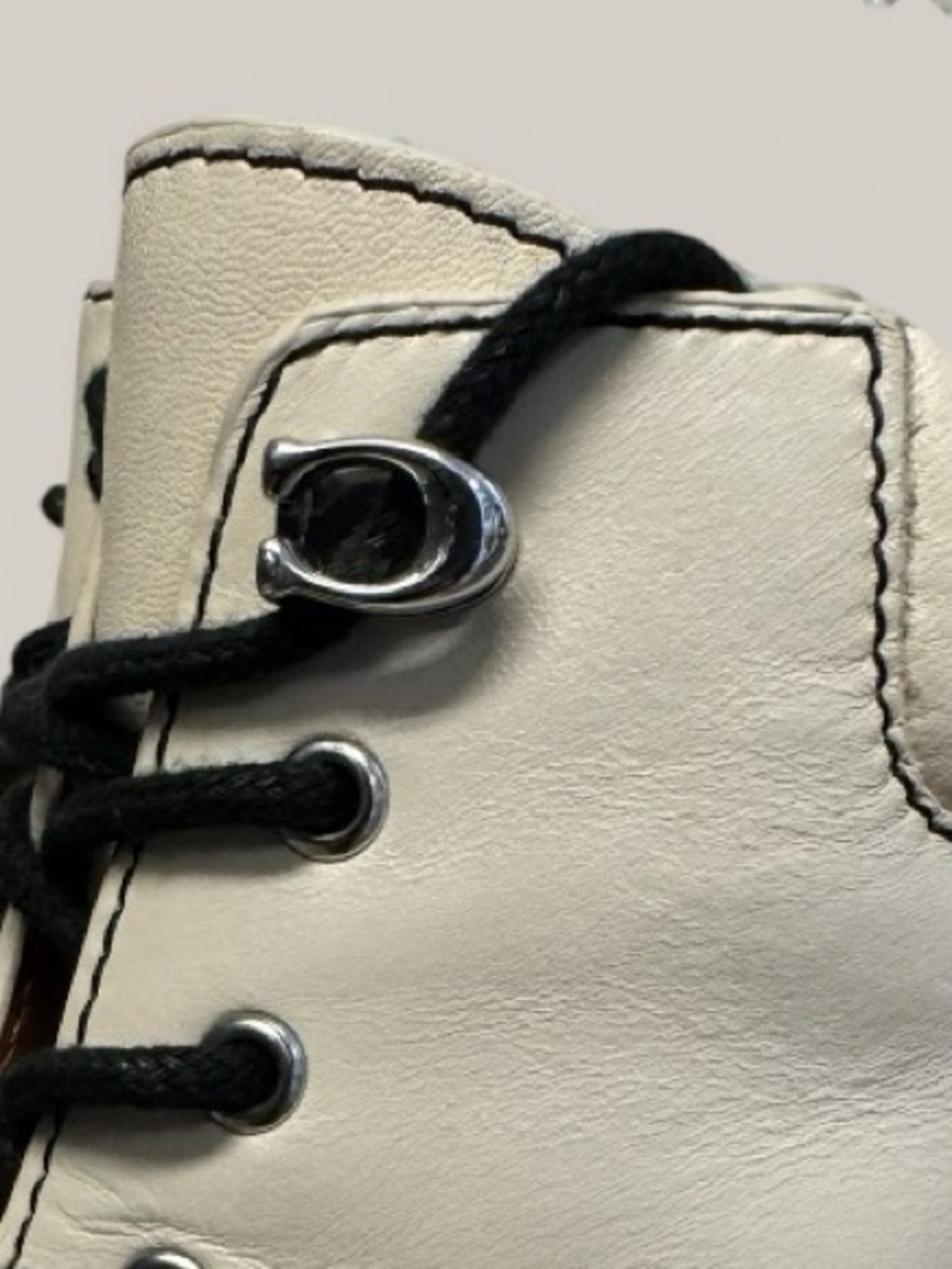 COACH Lorimer Lace Up Lug Sole Combat Leather Booties Chalk Sz 6 - Picture 4 of 12